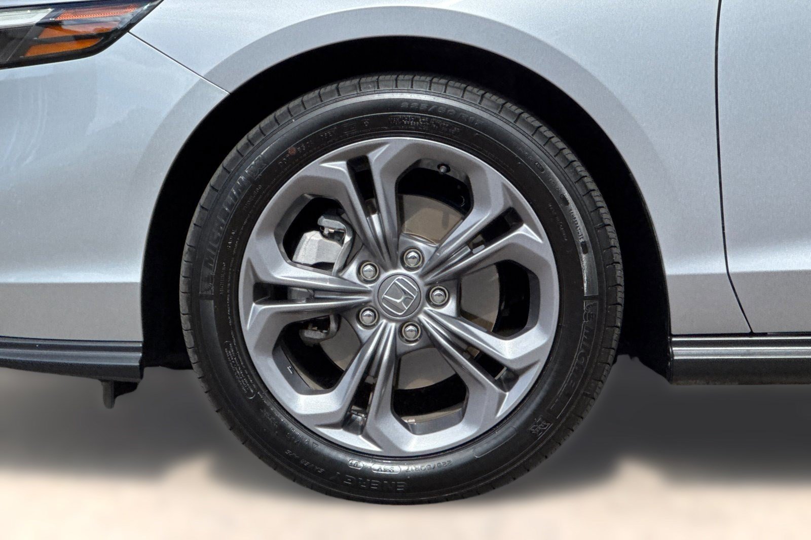 Used 2023 Honda Accord EX image 11