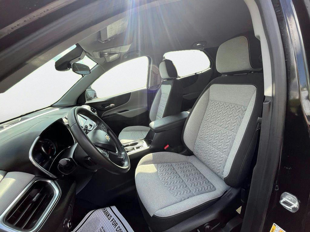 Used 2023 Chevrolet Equinox LT w/ Driver Convenience Package AWD/4WD image 10