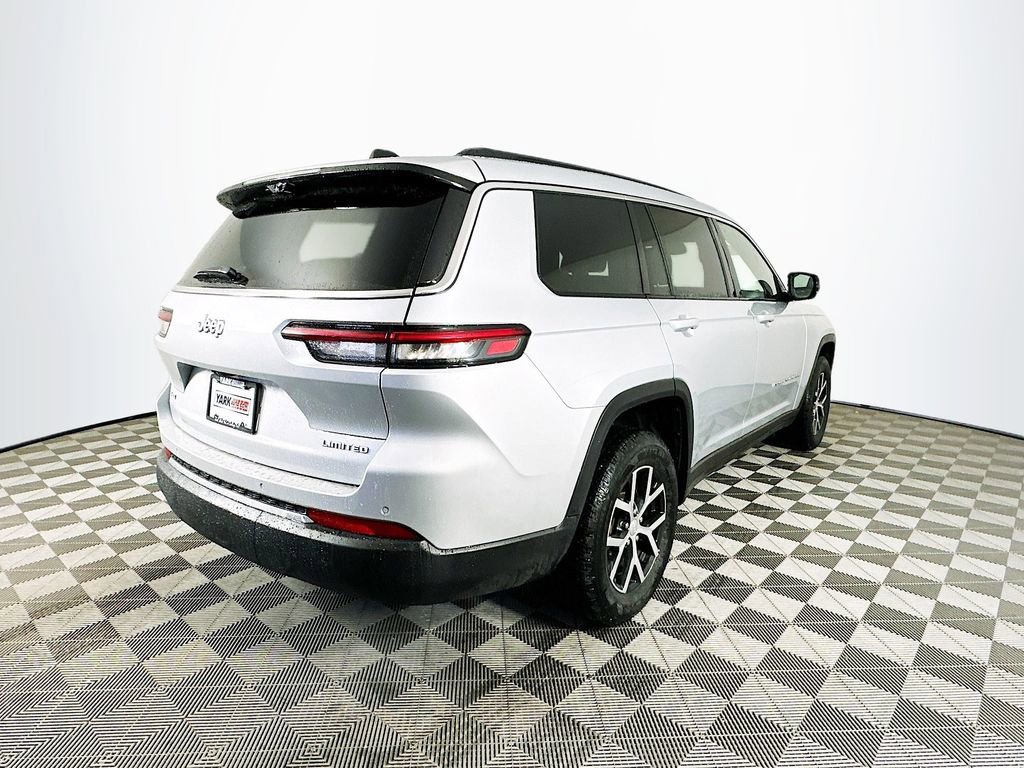 Certified 2024 Jeep Grand Cherokee L Limited w/ Luxury Tech Group II AWD/4WD image 12