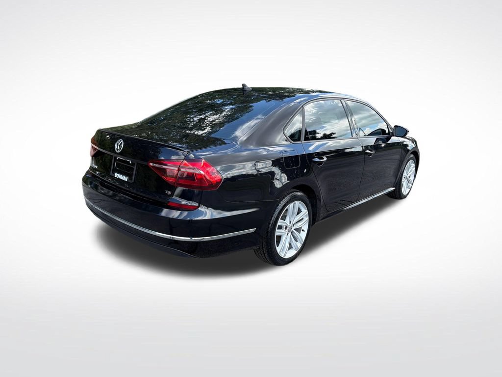 Used 2019 Volkswagen Passat 2.0T Wolfsburg FWD image 5