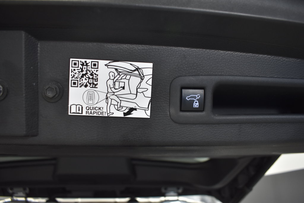 Used 2021 Toyota Sienna XSE AWD/4WD image 40