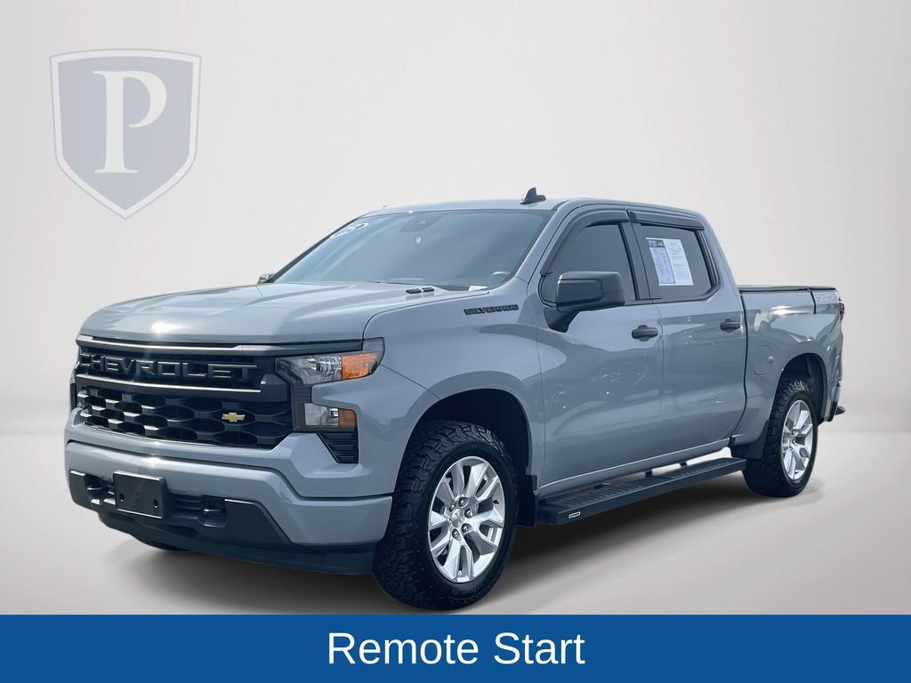 Used 2025 Chevrolet Silverado 1500 Custom image 4