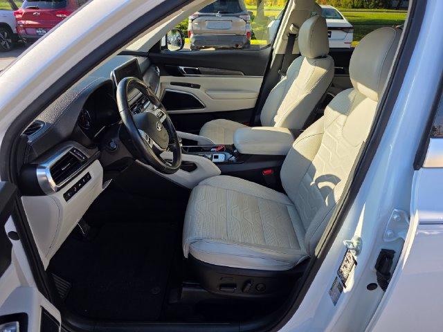 Used 2020 Kia Telluride SX w/ SX Prestige Package AWD/4WD image 16