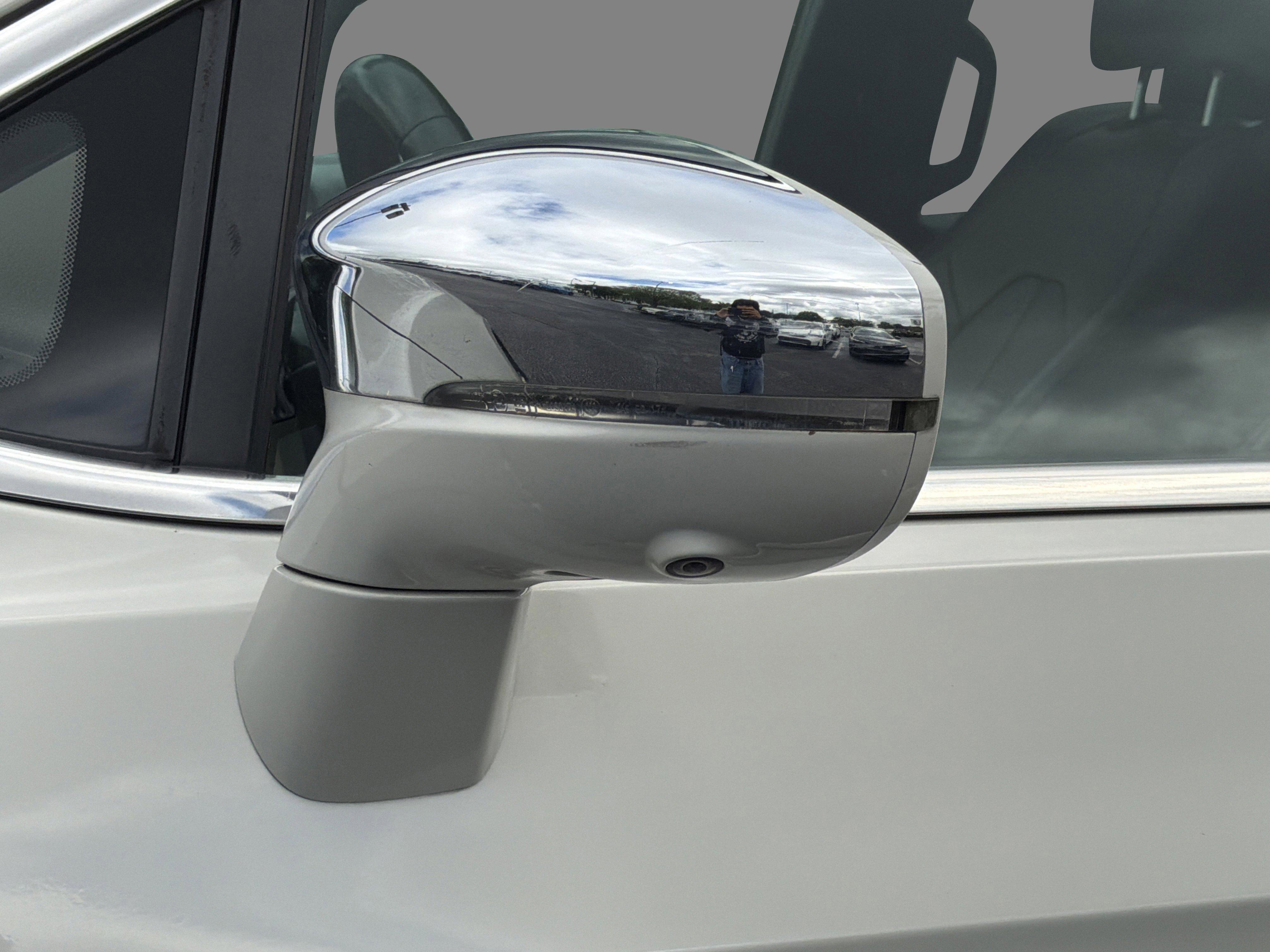 Used 2019 Chrysler Pacifica Limited FWD image 34