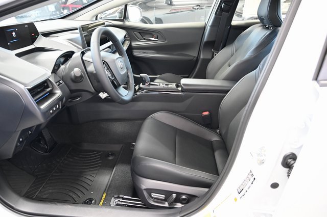 New 2026 Toyota Prius Plug-In Hybrid image 10