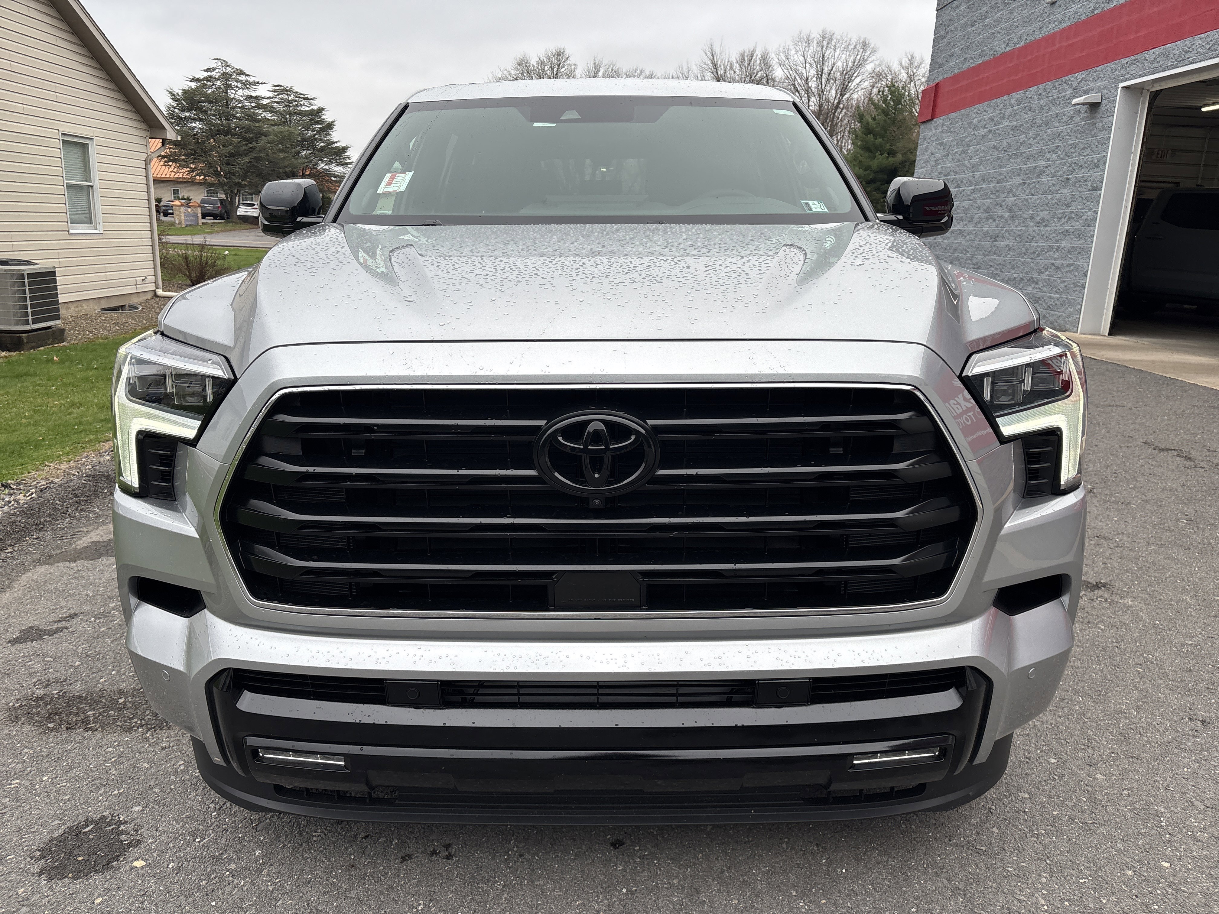 Used 2025 Toyota Sequoia Limited w/ TRD Off-Road Package image 11