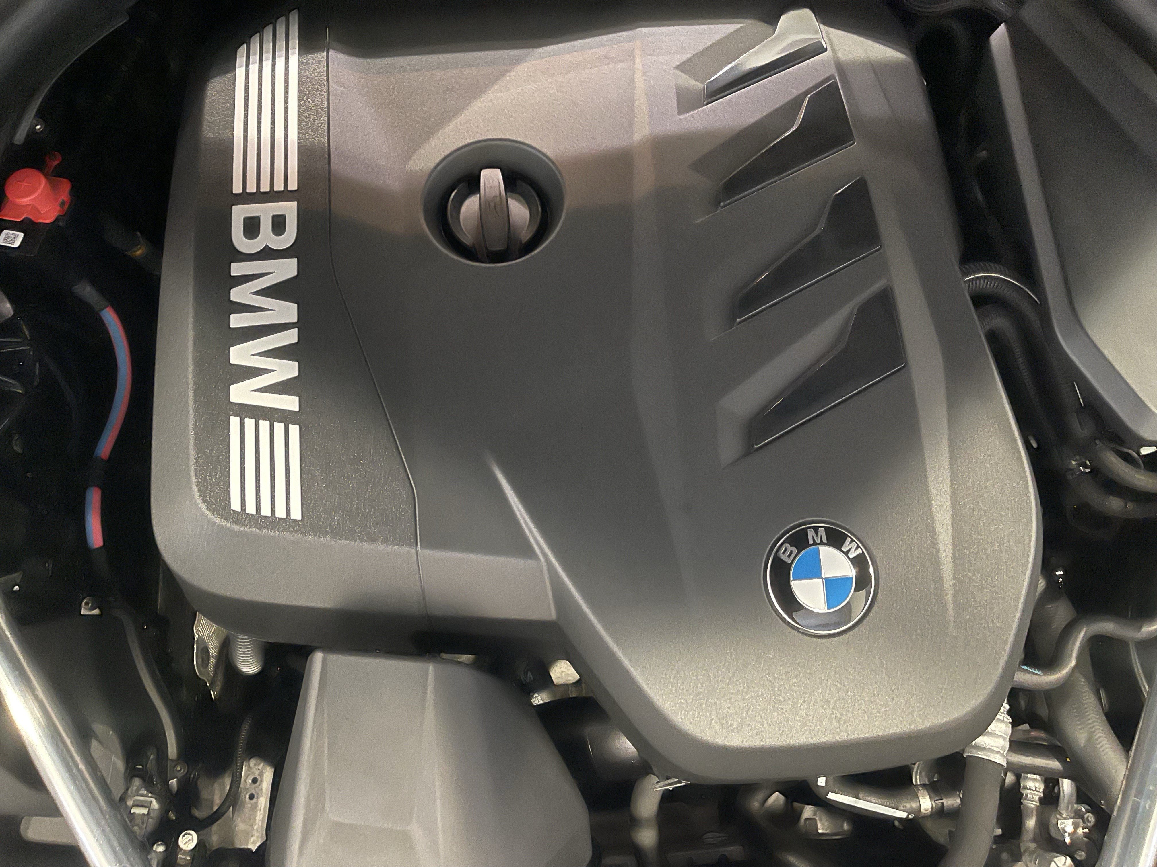 Used 2026 BMW 530i xDrive w/ M Sport Package AWD/4WD image 26