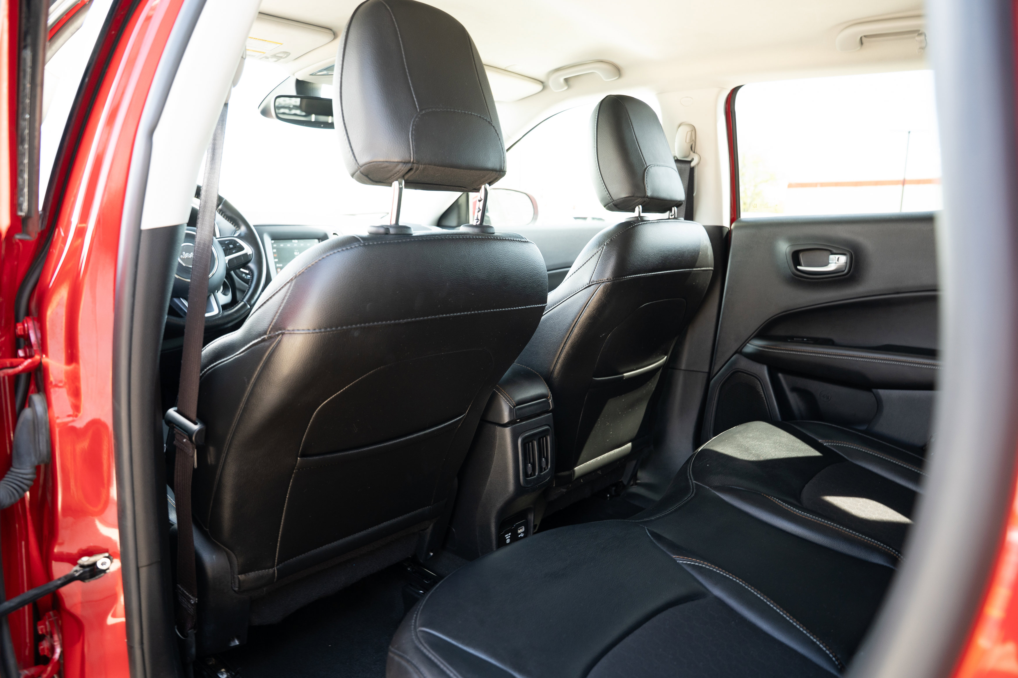 Used 2021 Jeep Compass Latitude w/ Convenience Group AWD/4WD image 23