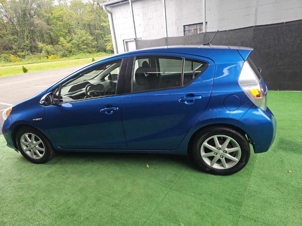 Used 2012 Toyota Prius C Three FWD image 7