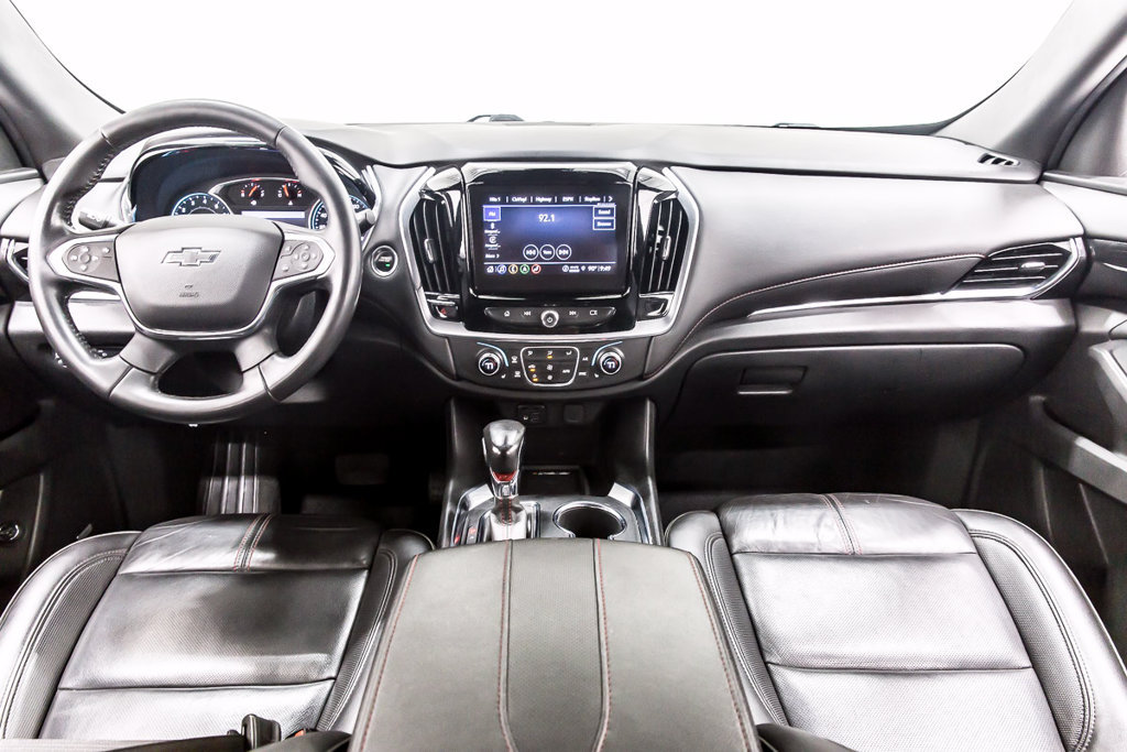 Used 2022 Chevrolet Traverse RS FWD image 18