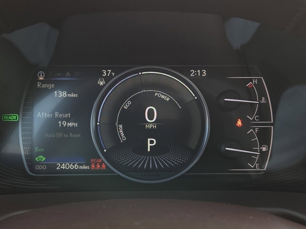 Used 2020 Lexus ES 300h w/ Premium Package image 36