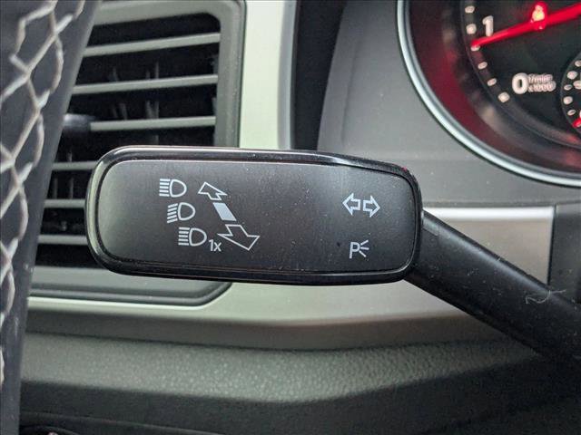 Used 2021 Volkswagen Atlas Cross Sport SE w/ Panoramic Sunroof Package image 6