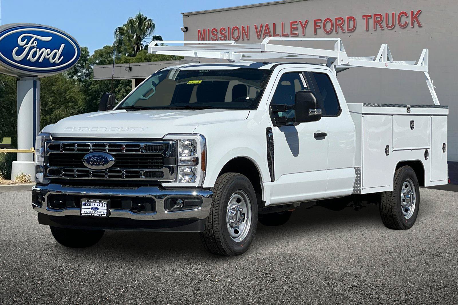 New 2026 Ford F350 XL w/ XL Chrome Package RWD image 8