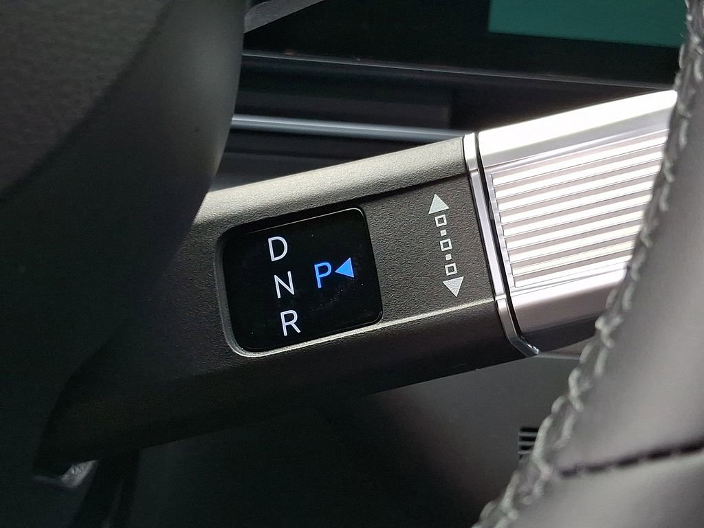 New 2026 Hyundai Kona SEL Premium FWD image 11