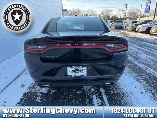 Used 2022 Dodge Charger SXT w/ Leather Interior Group image 4