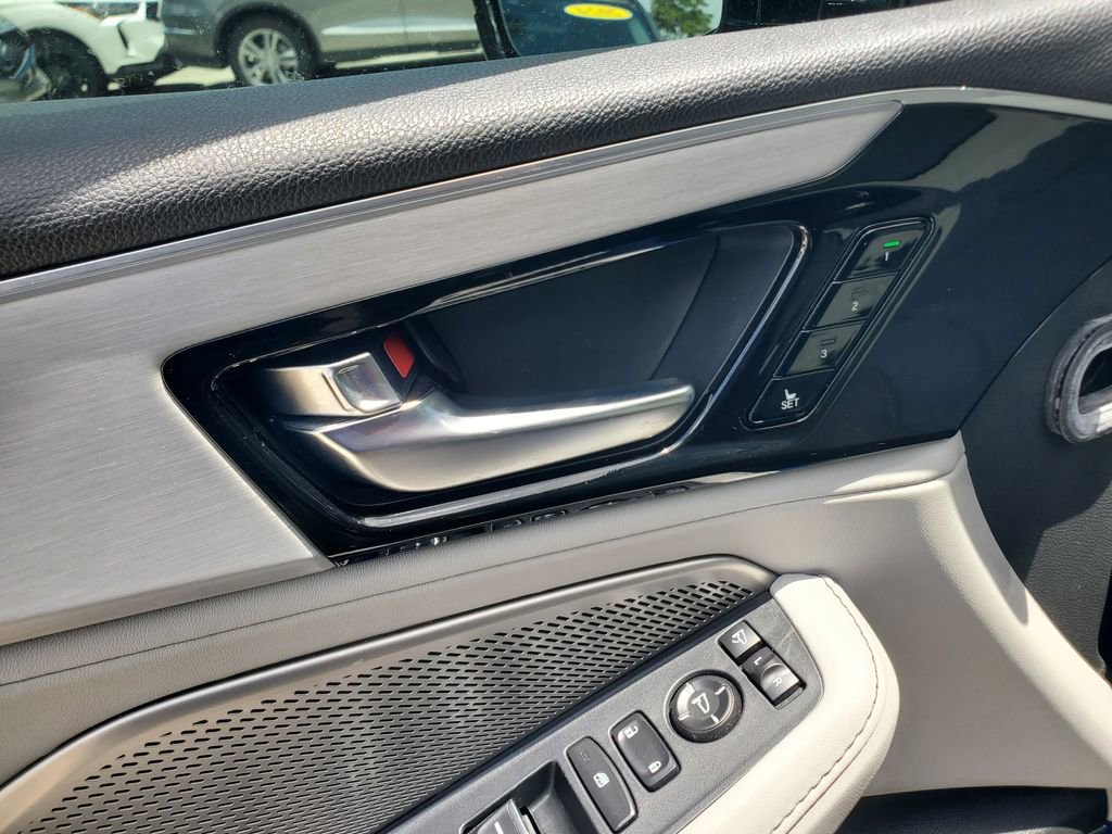 Used 2023 Acura MDX FWD w/ Technology Package image 23