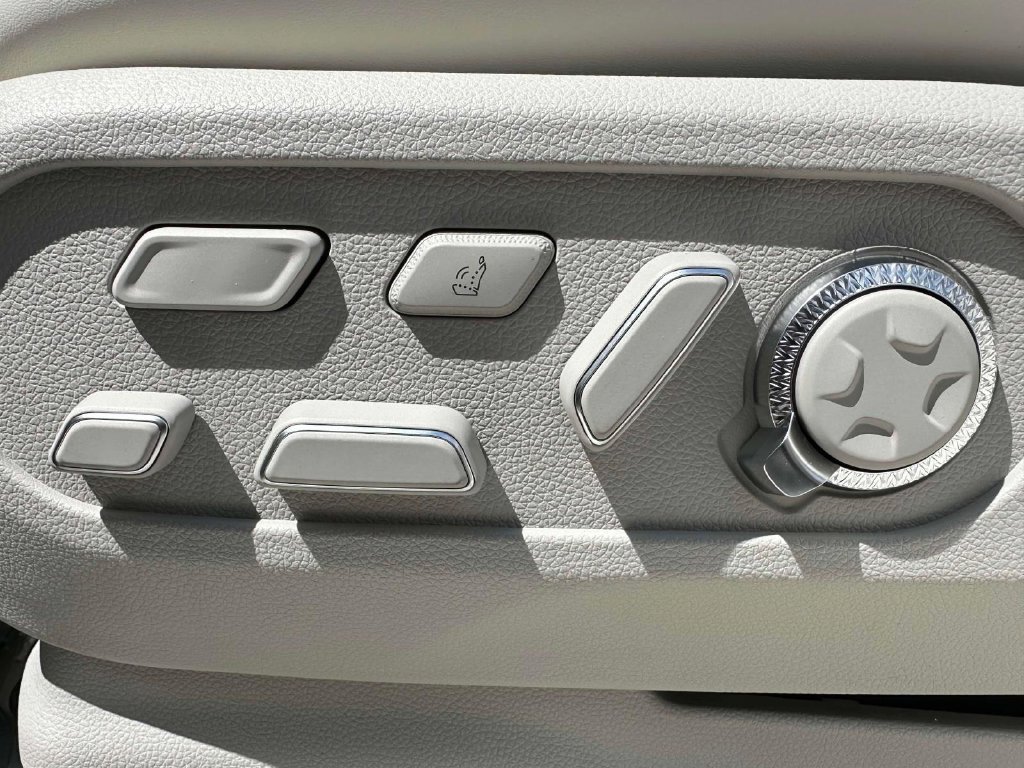 New 2024 Genesis GV60 Performance AWD/4WD image 17