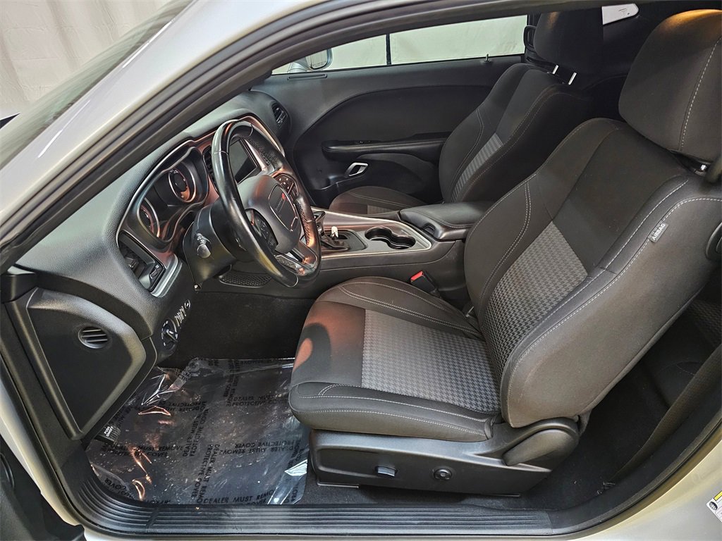 Used 2020 Dodge Challenger SXT w/ Driver Convenience Group image 20
