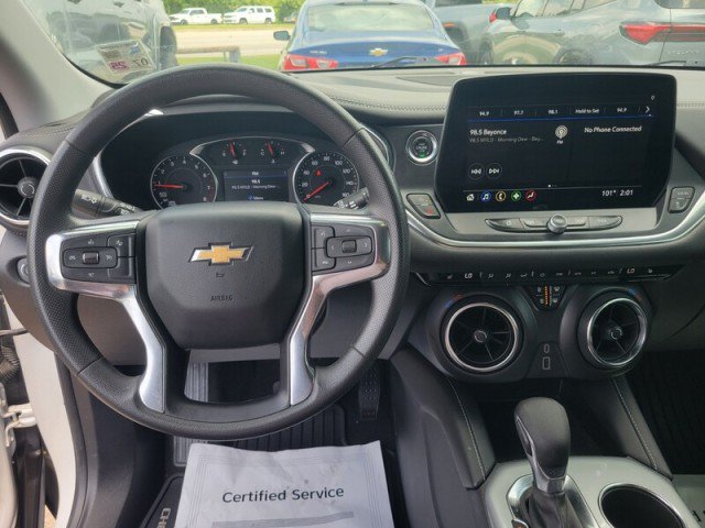 Used 2024 Chevrolet Blazer LT FWD image 15