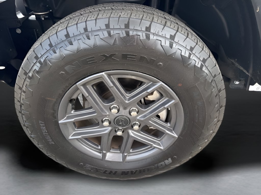 Used 2025 Jeep Wrangler Unlimited Sport AWD/4WD image 36