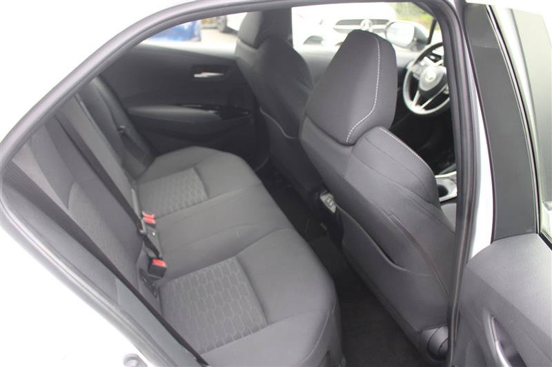 Used 2025 Toyota Corolla SE FWD image 11