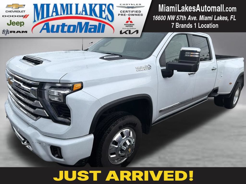 Used 2026 Chevrolet Silverado 3500 High Country w/ Technology Package AWD/4WD image 1