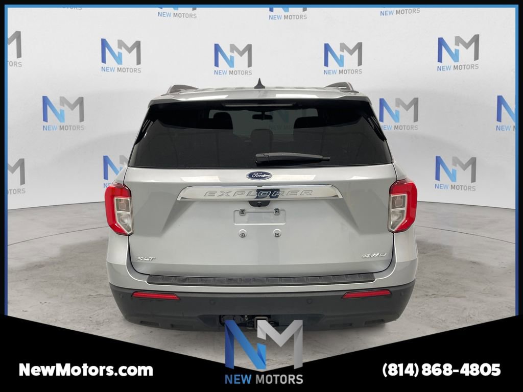 Used 2022 Ford Explorer XLT w/ Class IV Trailer Tow Package image 3