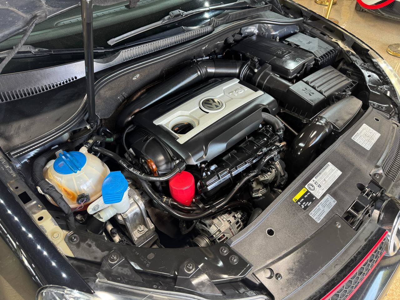 Used 2013 Volkswagen GTI 2-Door image 21