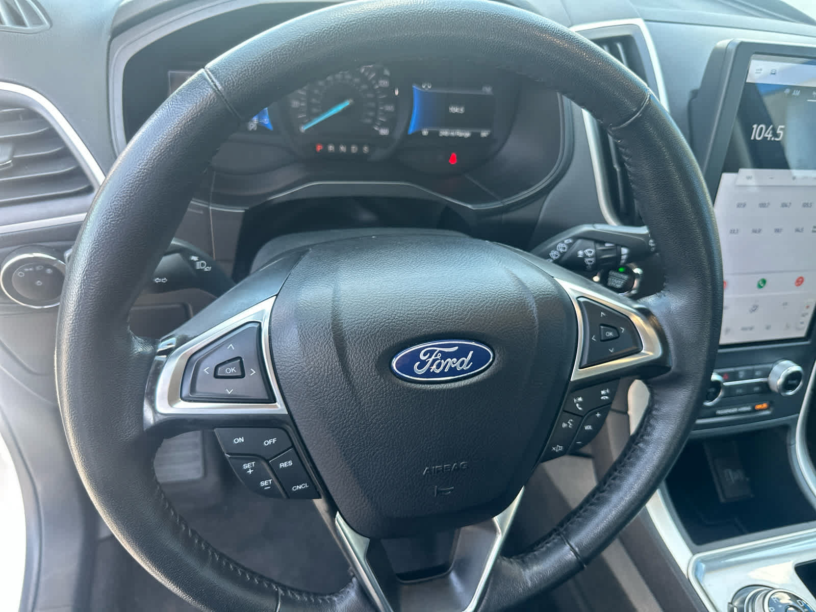 Used 2024 Ford Edge SEL AWD/4WD image 17