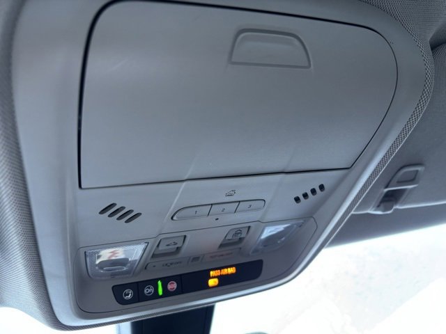 Used 2019 Cadillac XT4 Luxury w/ Cold Weather Package image 20