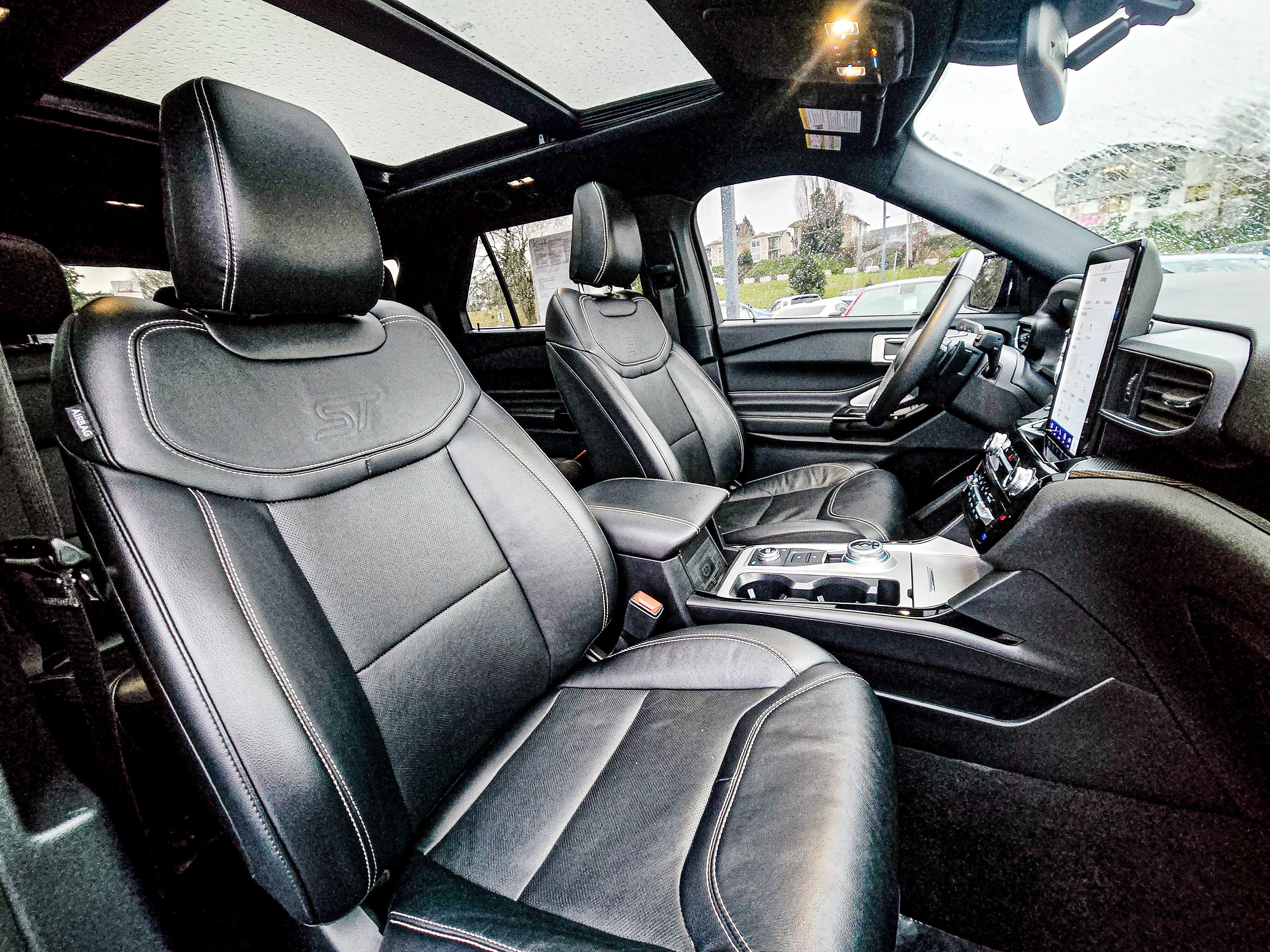 Used 2024 Ford Explorer ST w/ Equipment Group 401A image 15