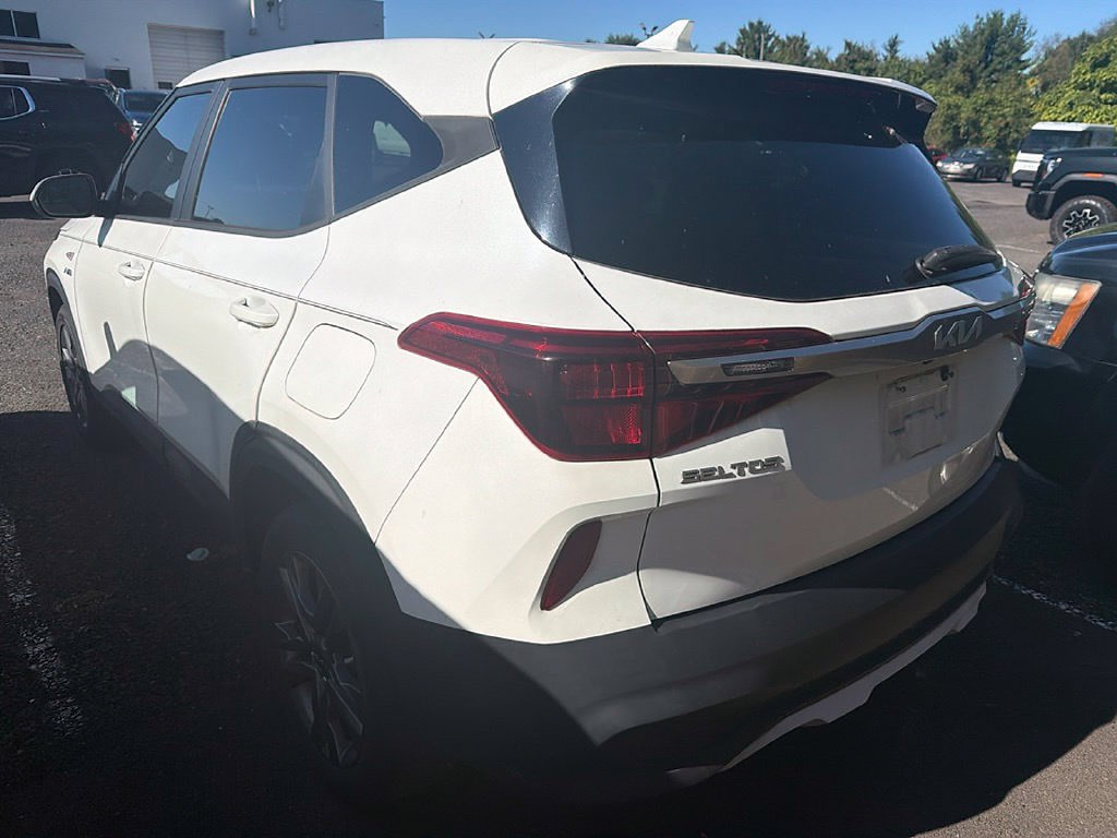Used 2022 Kia Seltos LX AWD/4WD image 5