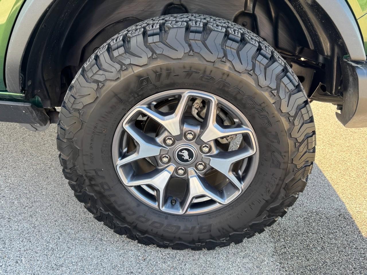 Used 2023 Ford Bronco Badlands image 6