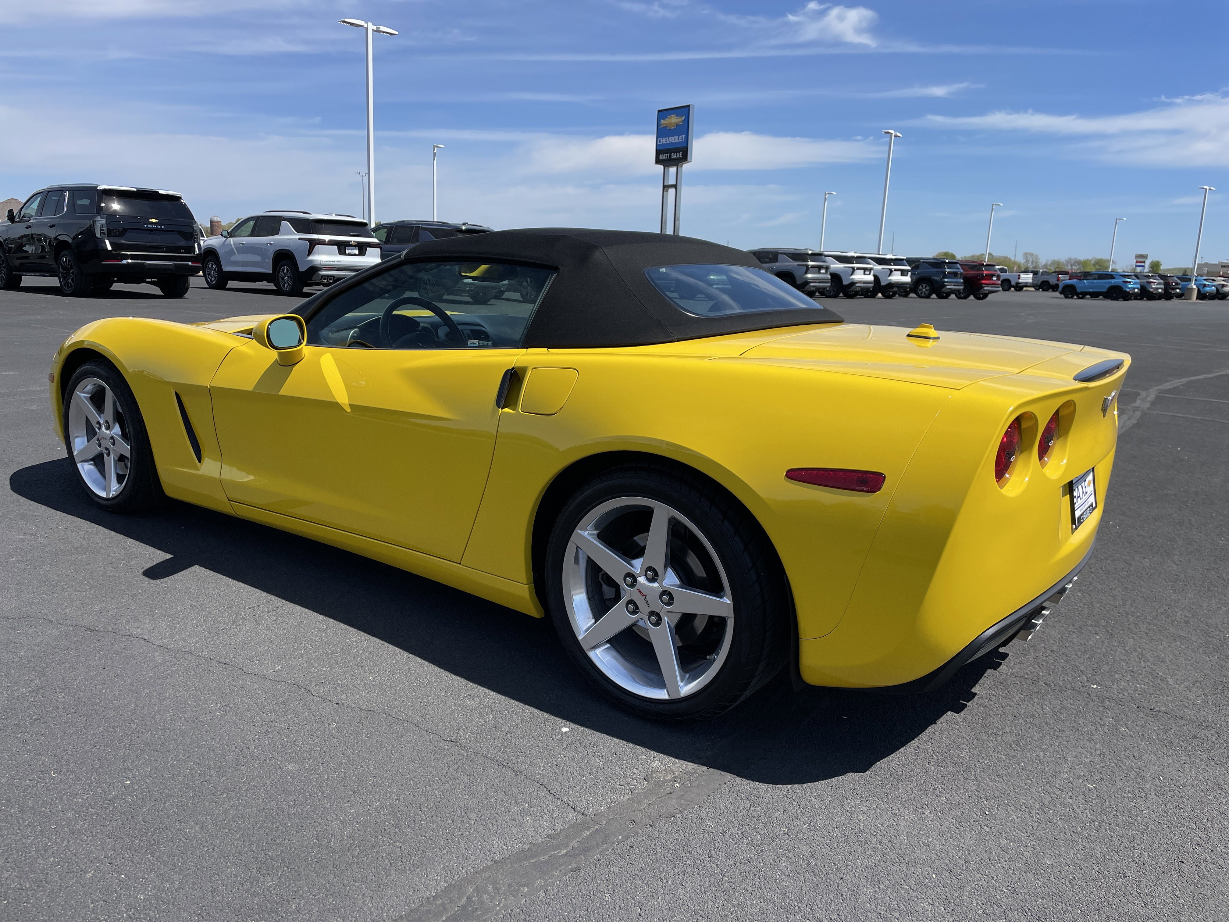 Used 2005 Chevrolet Corvette Convertible w/ Preferred Equipment Group RWD image 3