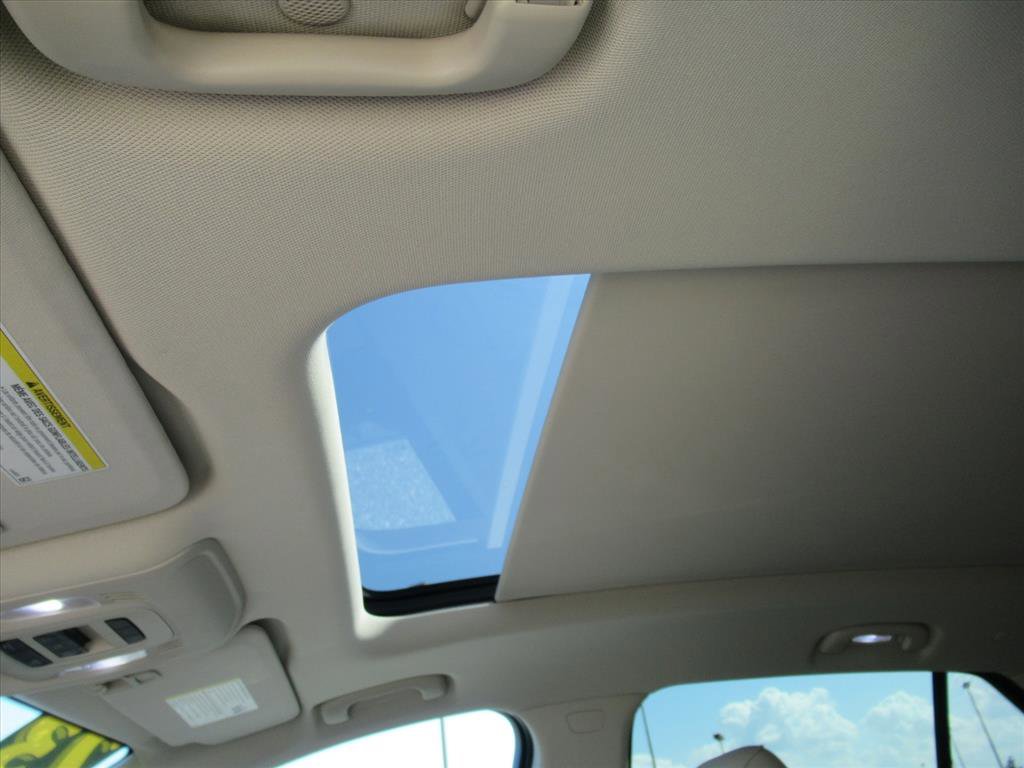 Used 2023 Buick Envision Avenir image 19