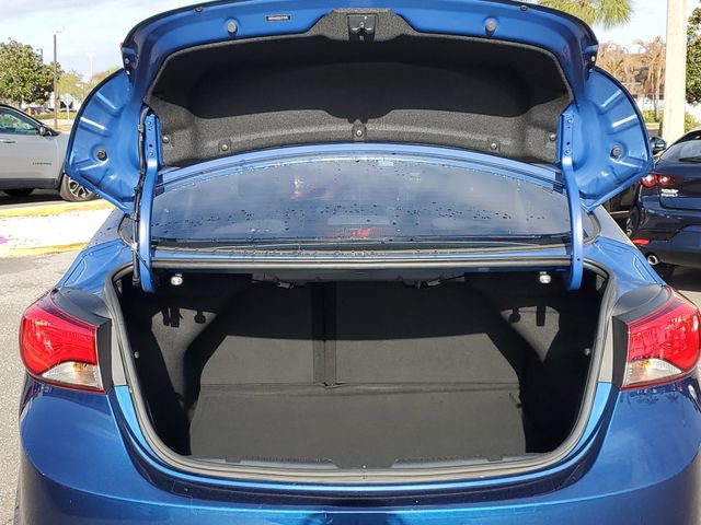 Used 2016 Hyundai Elantra SE image 7