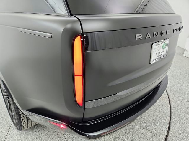Certified 2023 Land Rover Range Rover SE image 29