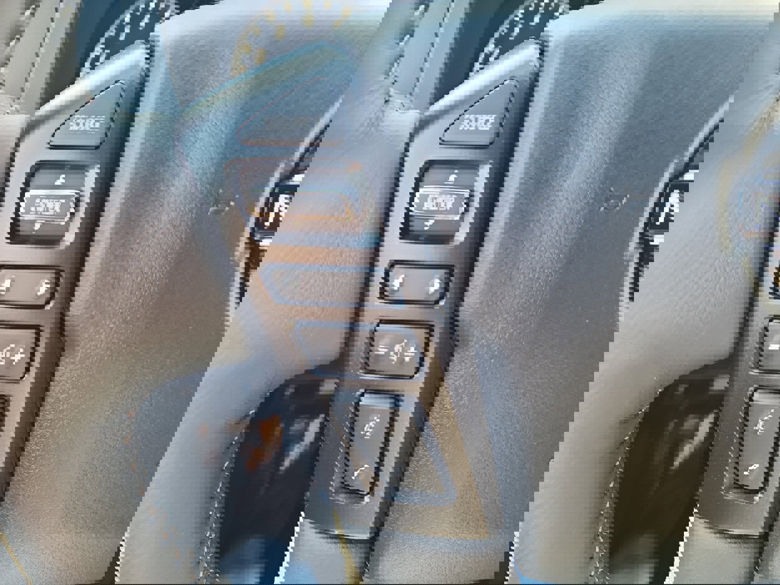 New 2026 Nissan Frontier SV image 21