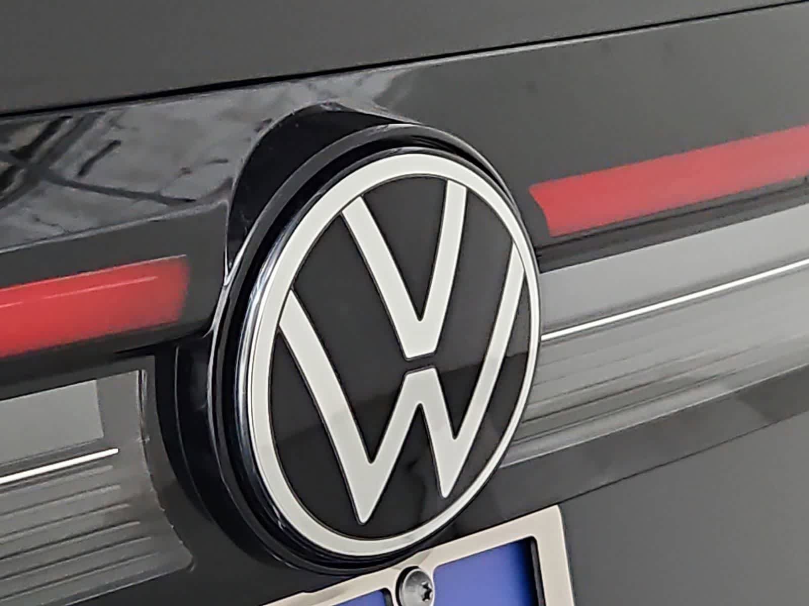 New 2026 Volkswagen Taos SEL AWD/4WD image 11