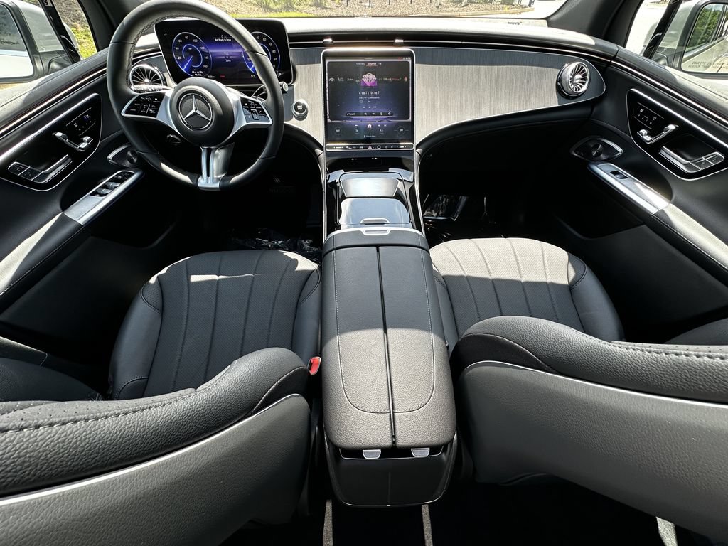 Certified 2024 Mercedes-Benz EQE 350+ SUV w/ AMG Line Exterior Package image 27