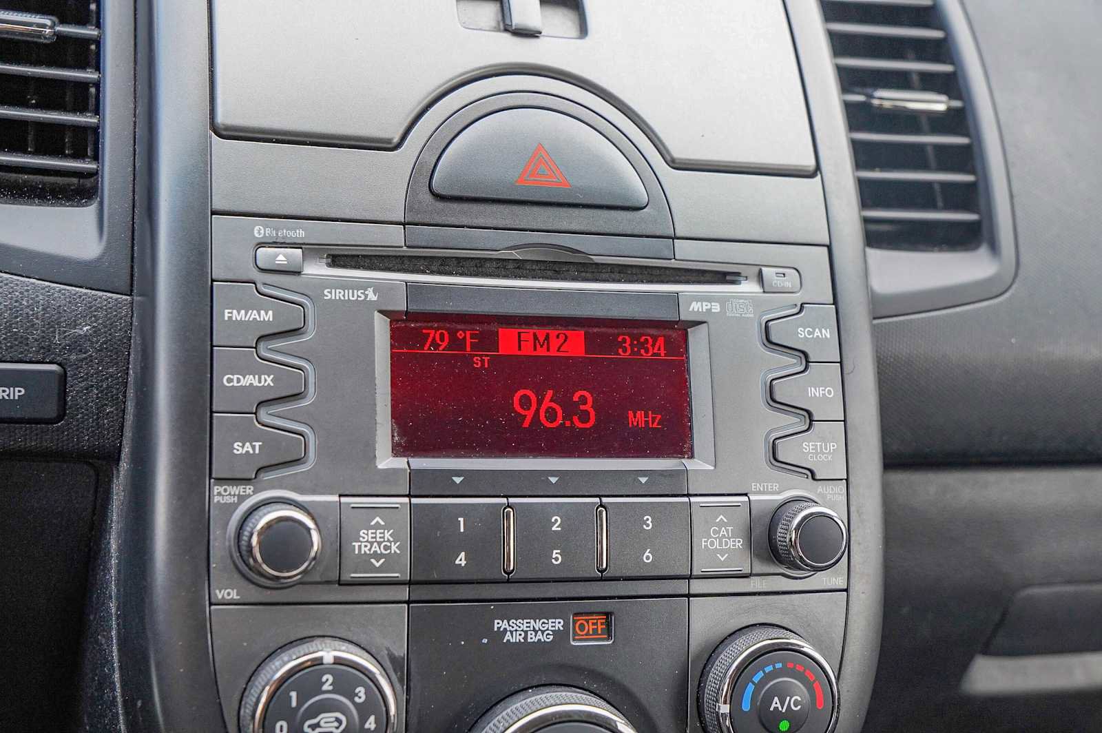 Used 2011 Kia Soul + image 17