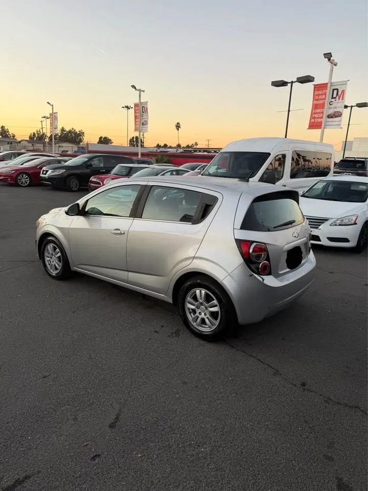 Used 2013 Chevrolet Sonic LT image 4