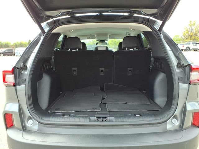 Certified 2023 Ford Escape Platinum w/ Premium Technology Package AWD/4WD image 9