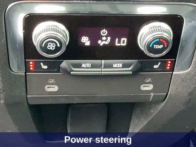 Used 2023 GMC Yukon SLT w/ SLT Premium Package image 20