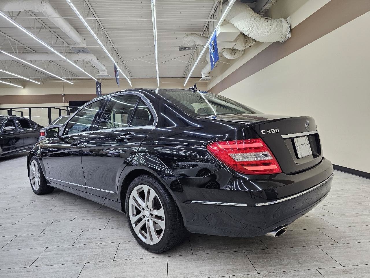 Used 2013 Mercedes-Benz C 300 4MATIC Sedan w/ Multimedia Pkg image 8