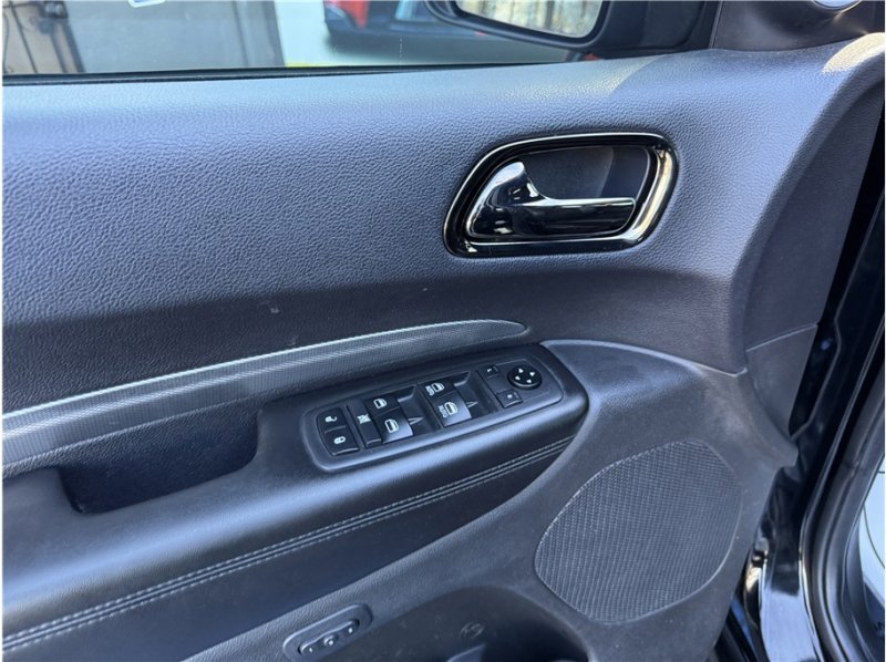 Used 2019 Dodge Durango GT image 18