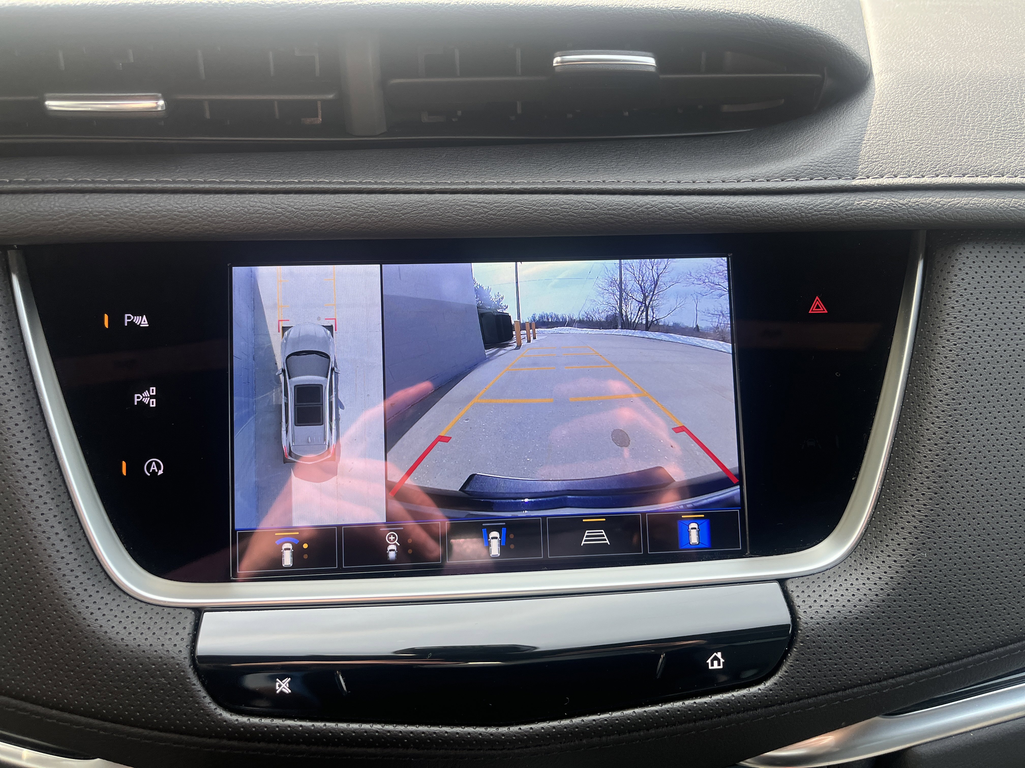 Used 2025 Cadillac XT5 Premium Luxury w/ Technology Package image 30