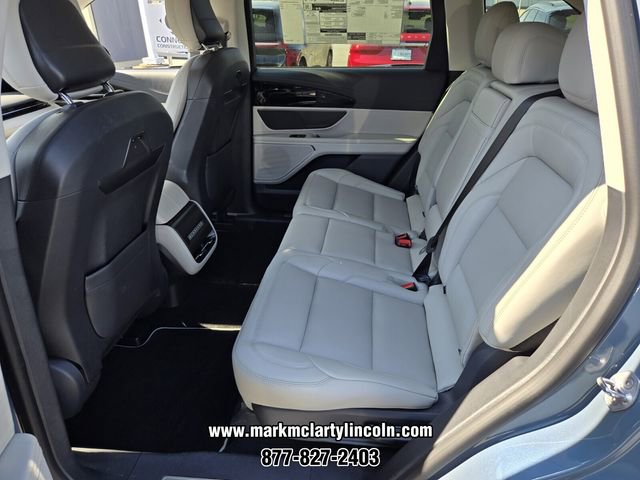 New 2026 Lincoln Nautilus Premier image 7