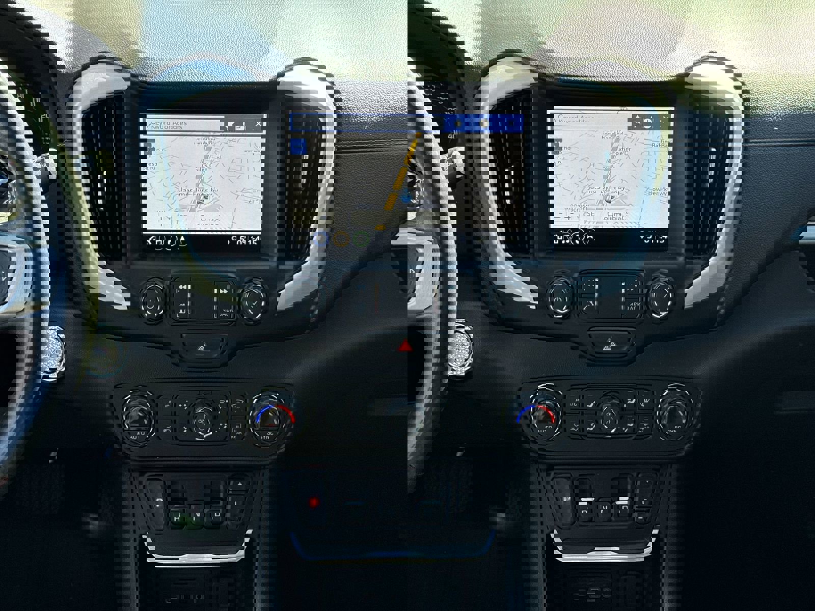 Used 2021 GMC Terrain SLE w/ Driver Convenience Package image 30