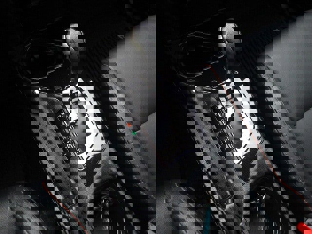 Used 2016 Toyota RAV4 SE image 18